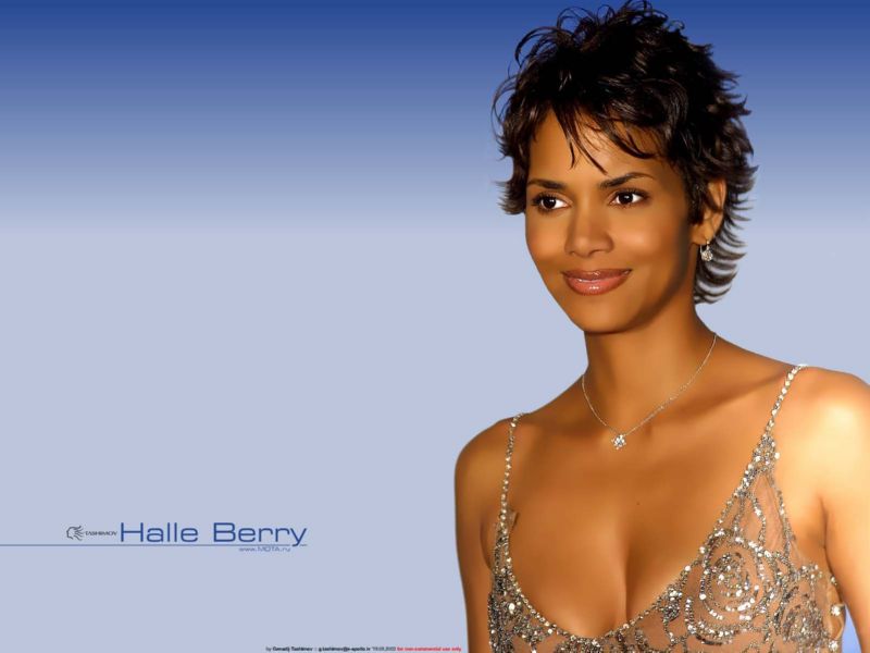 Halle Berry 14